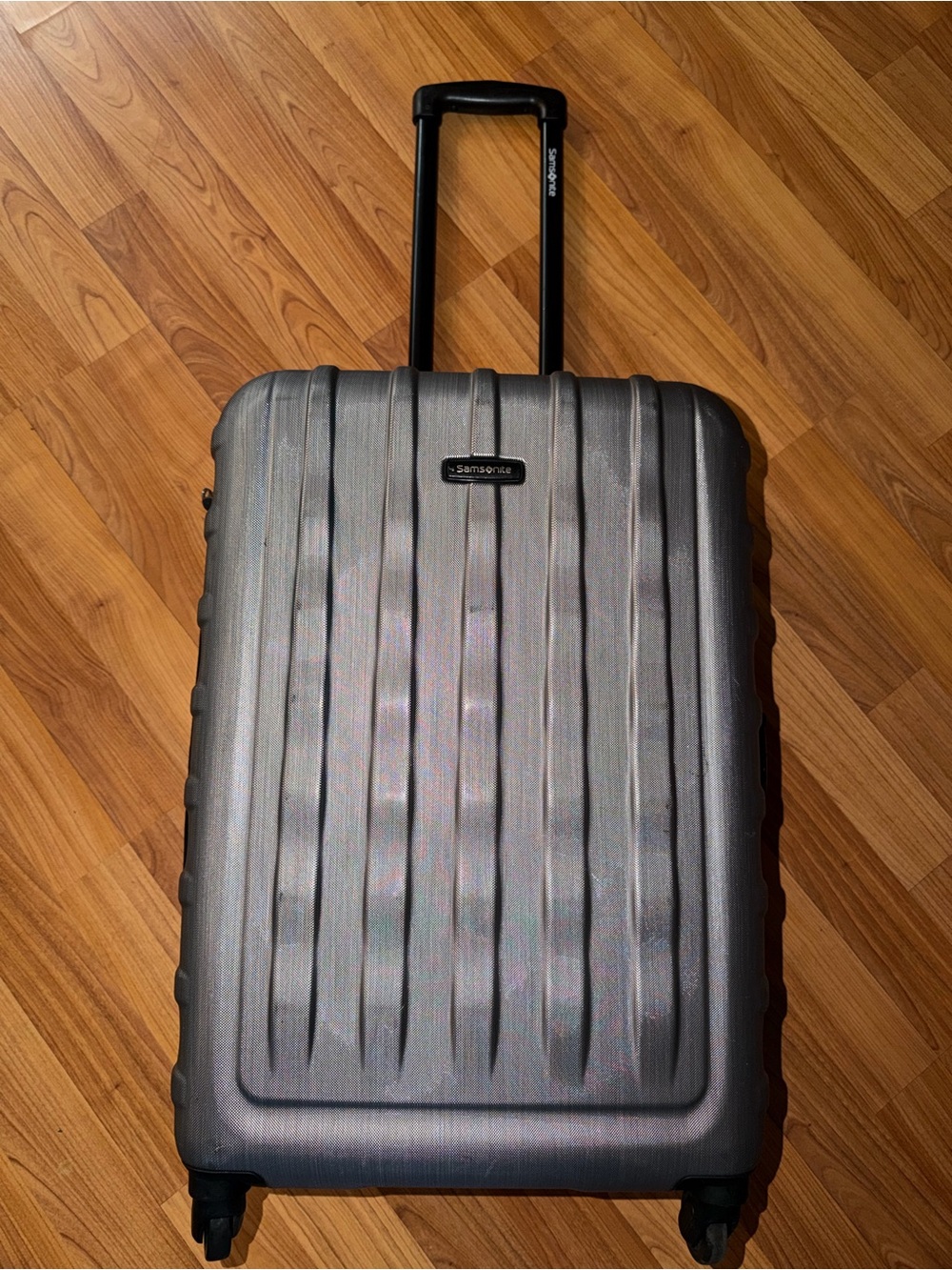 Samsonite Metallic Silver Gray Hardside Spinner Suitcase